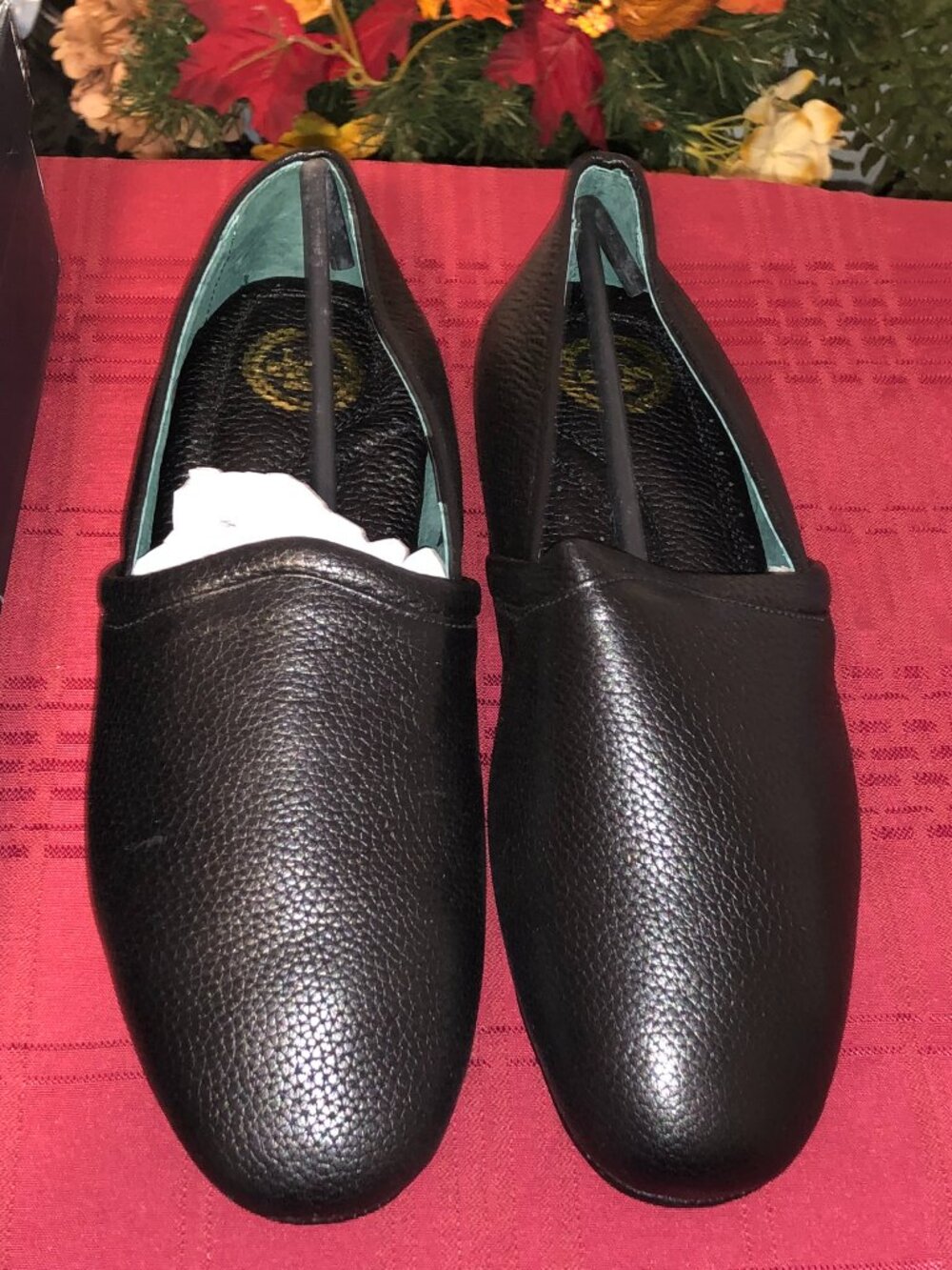NIB LB Evans Aristocrat Leather Opera Slippers Size 10